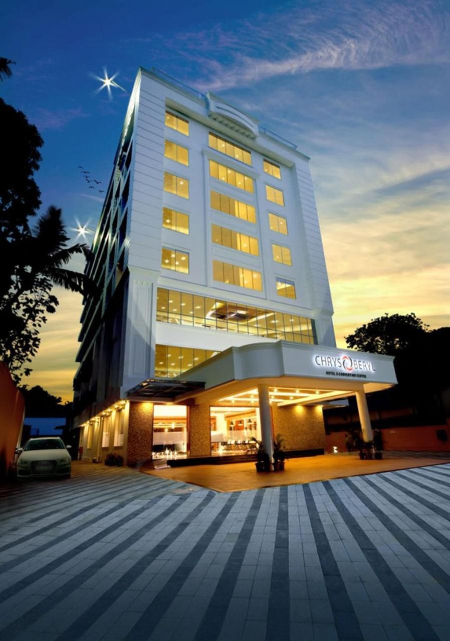 Hotel Chrysoberyl Kottayam Exterior photo